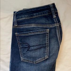 AMERICAN EAGLE SUPER STRETCH JEANS